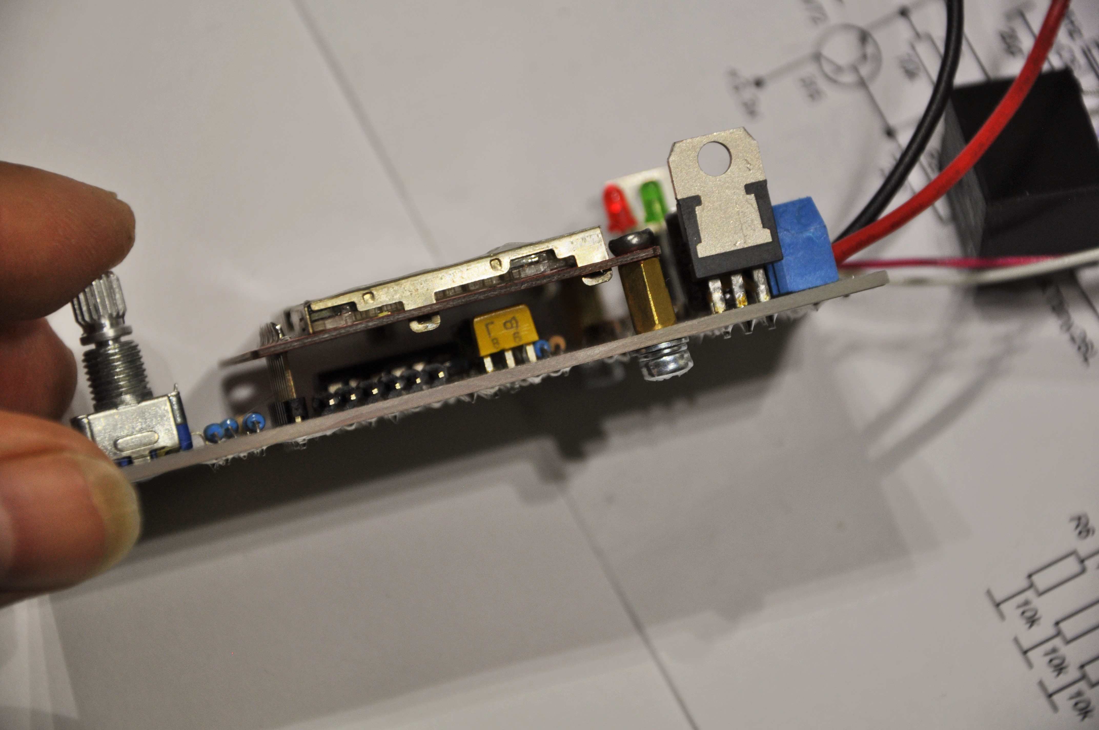 Внешний вид с боку