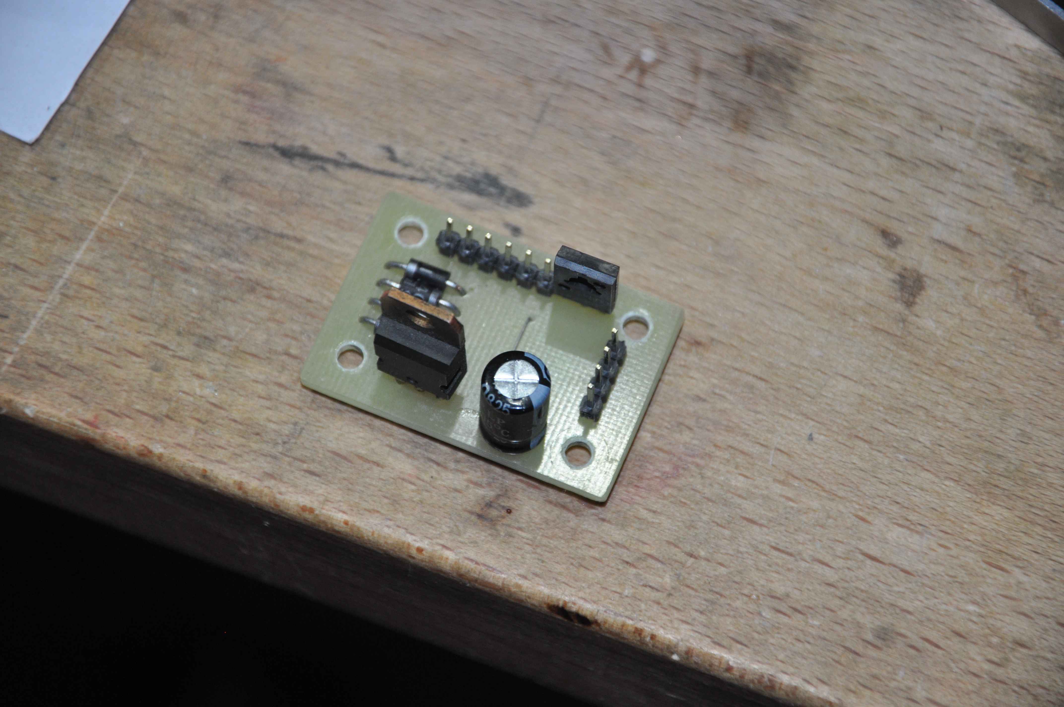 Плата задержки со стороны деталей