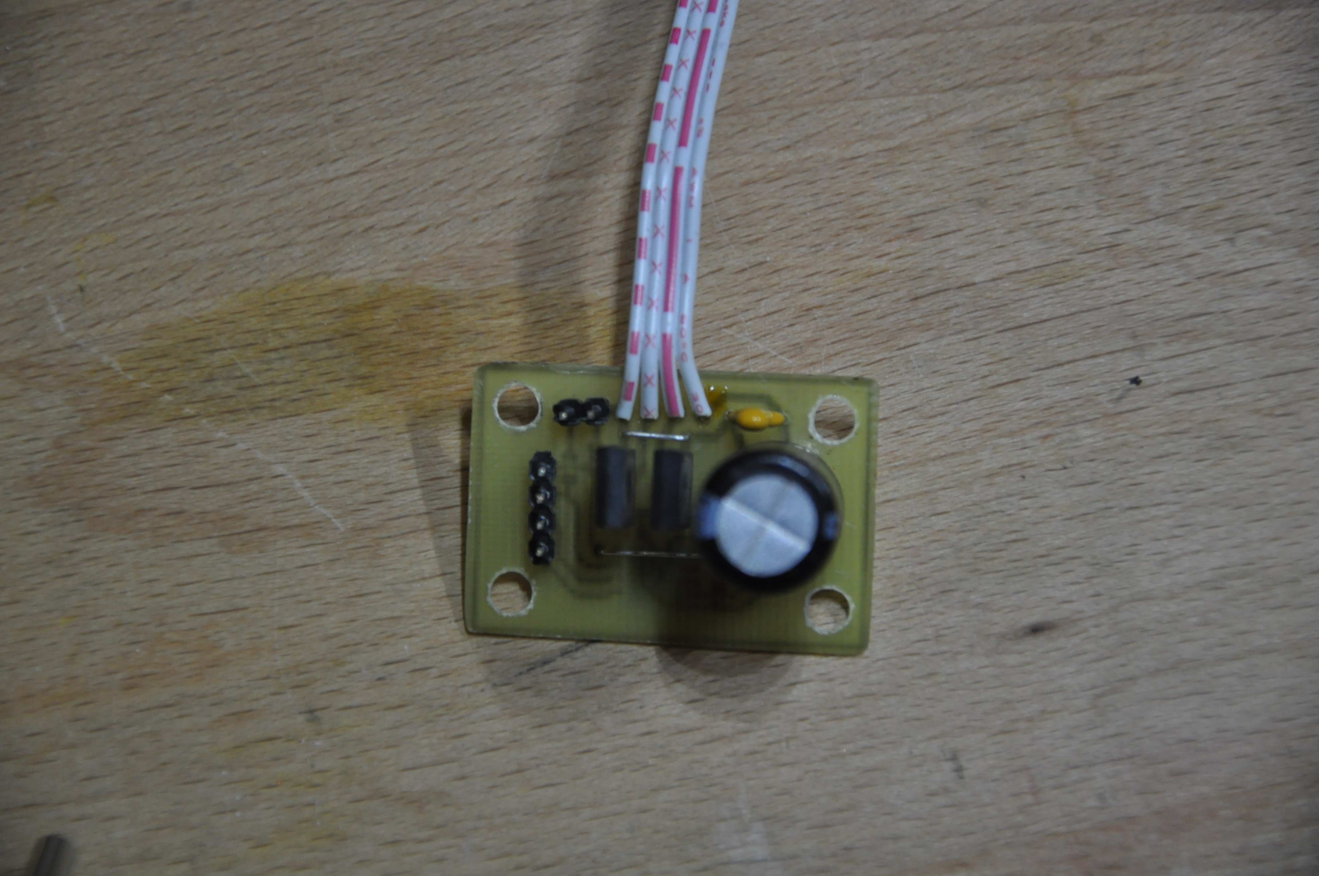 Плата задержки со стороны дорожек