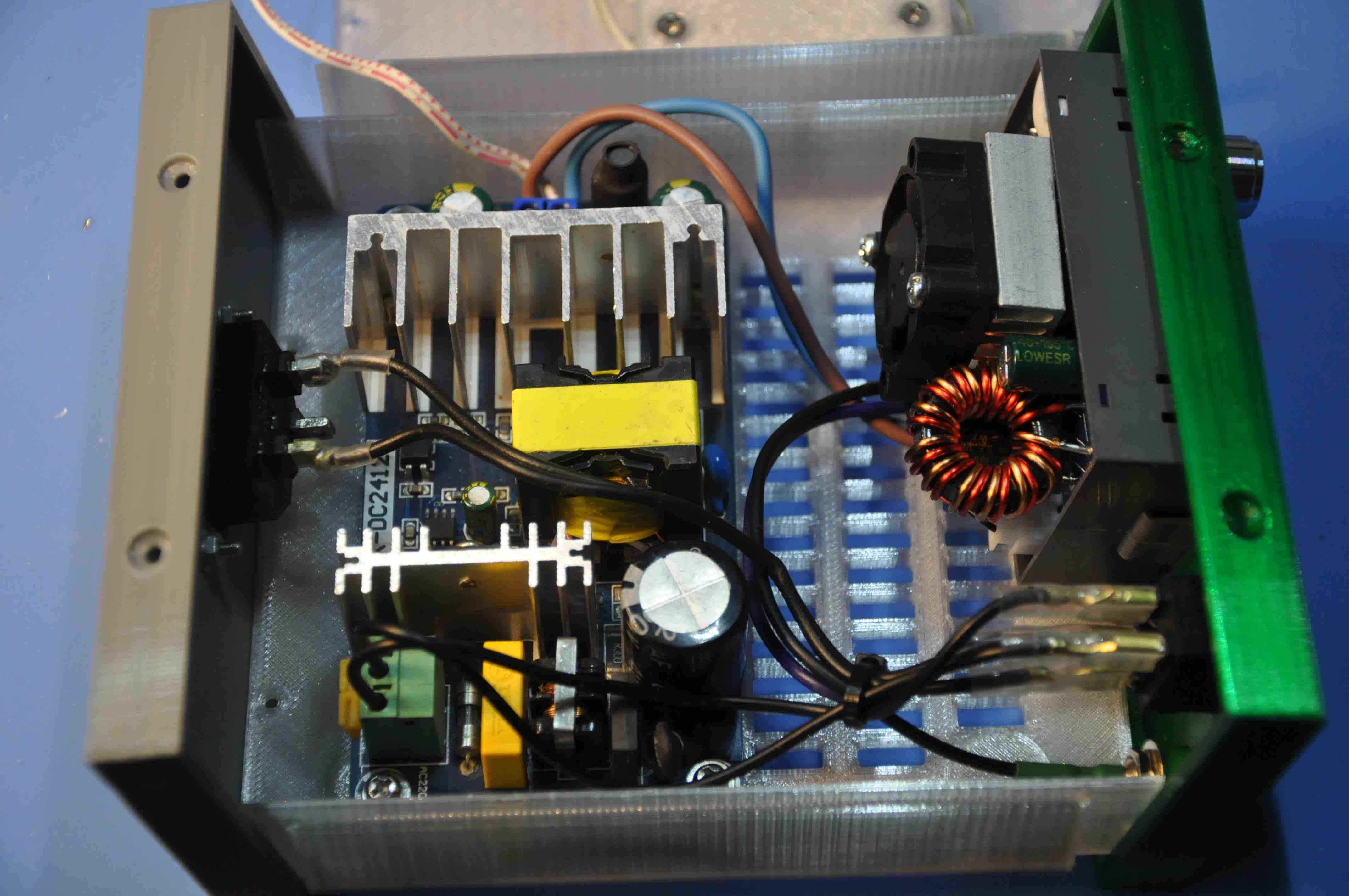 Расположение элементво в корпусе