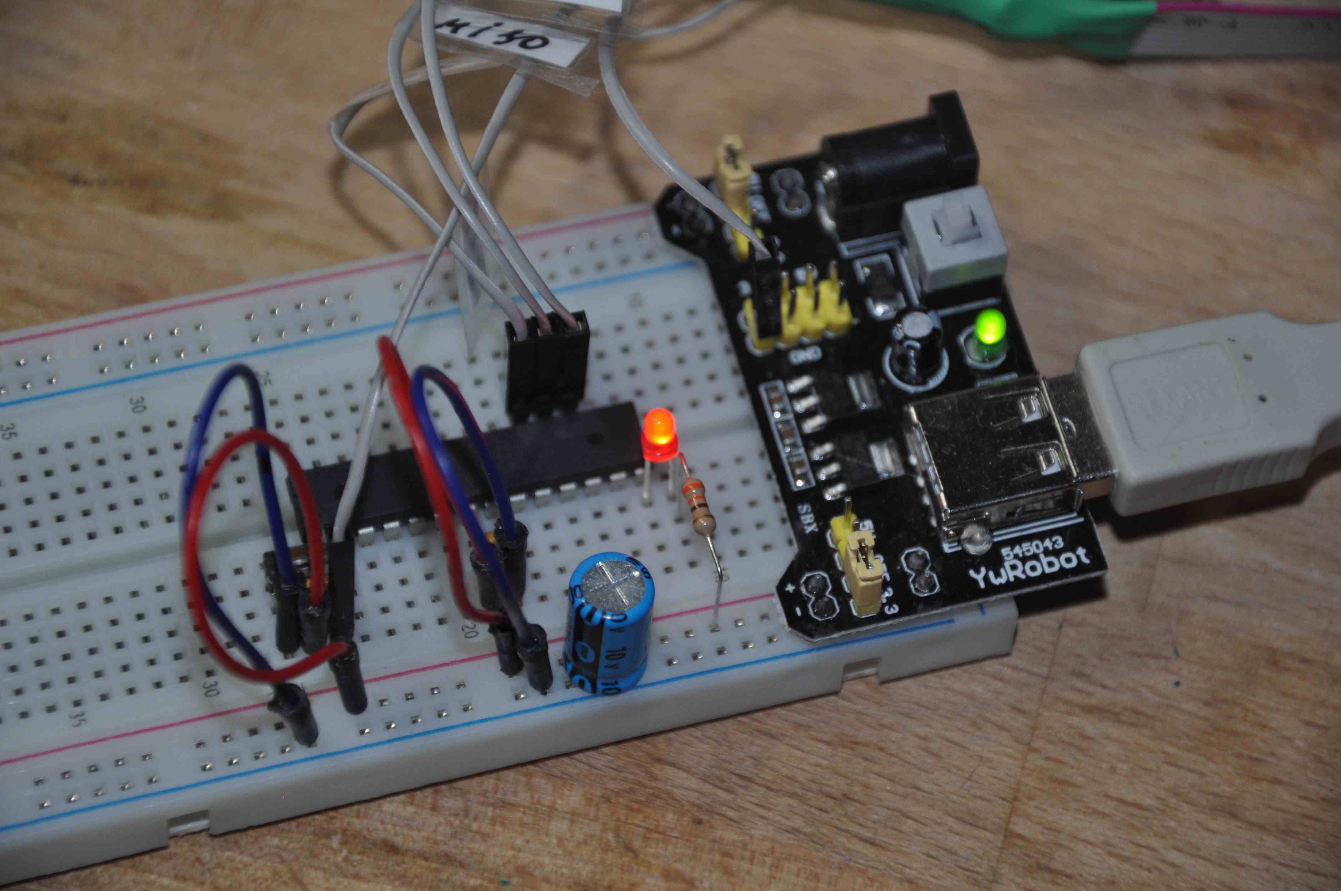 Горящий светодиод