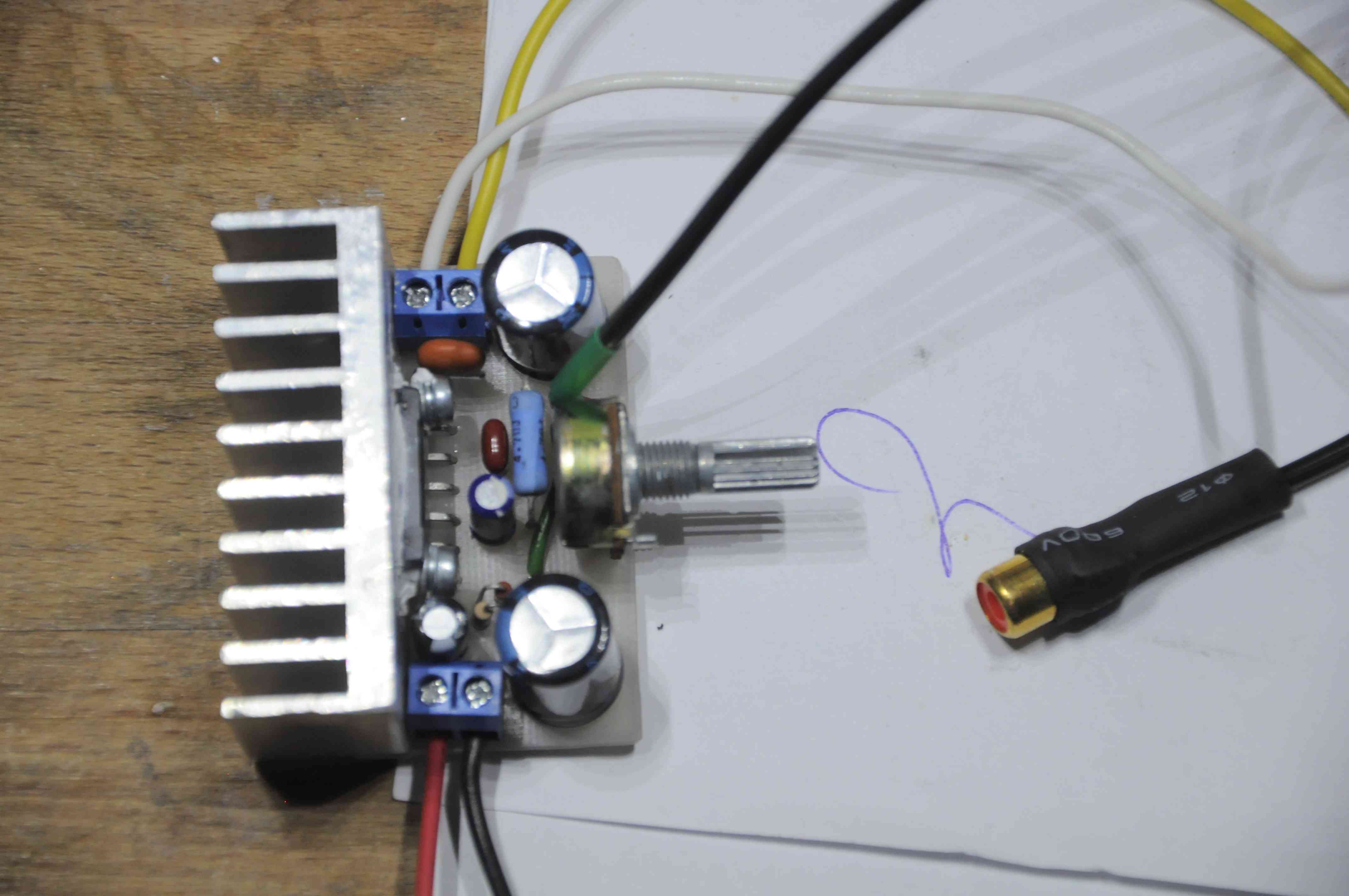 усилитель в сборе