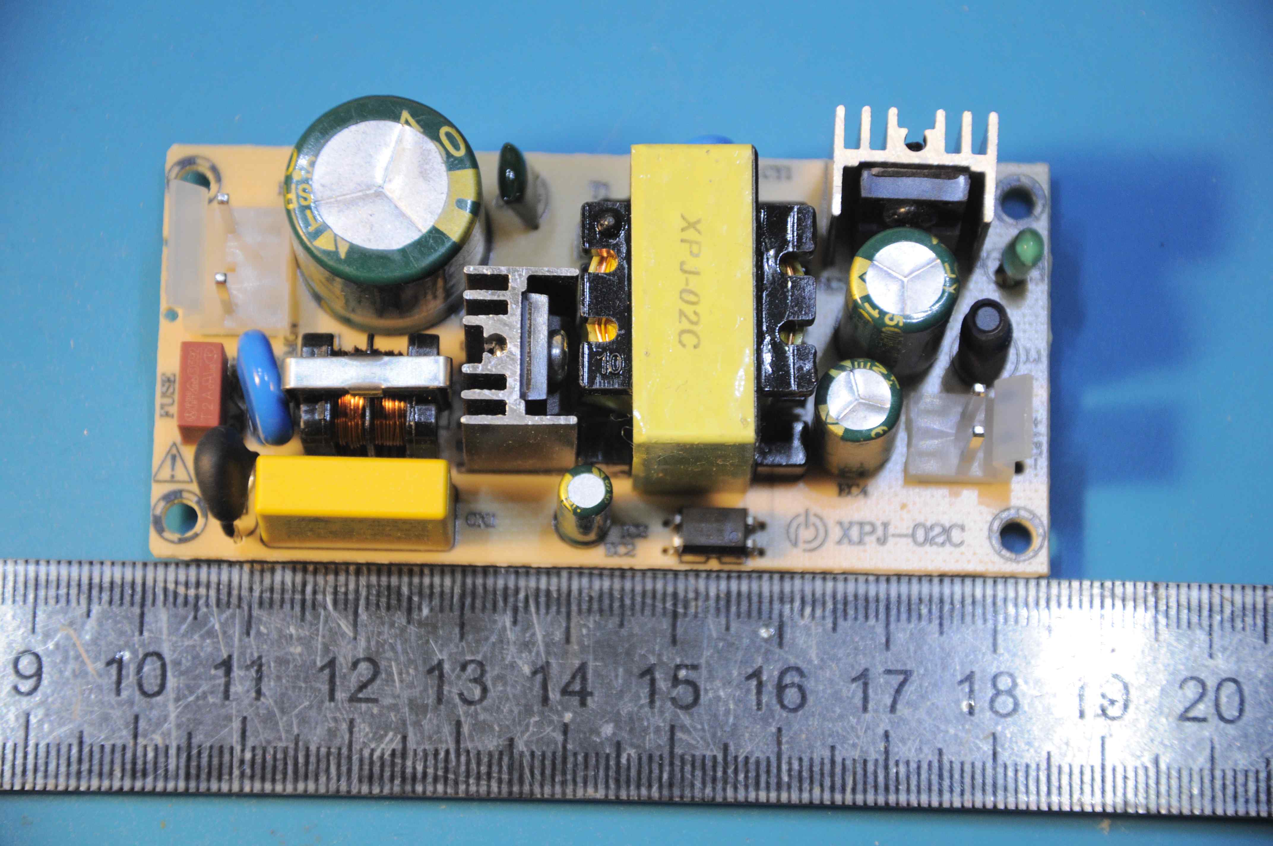 Блок питания вид сверху