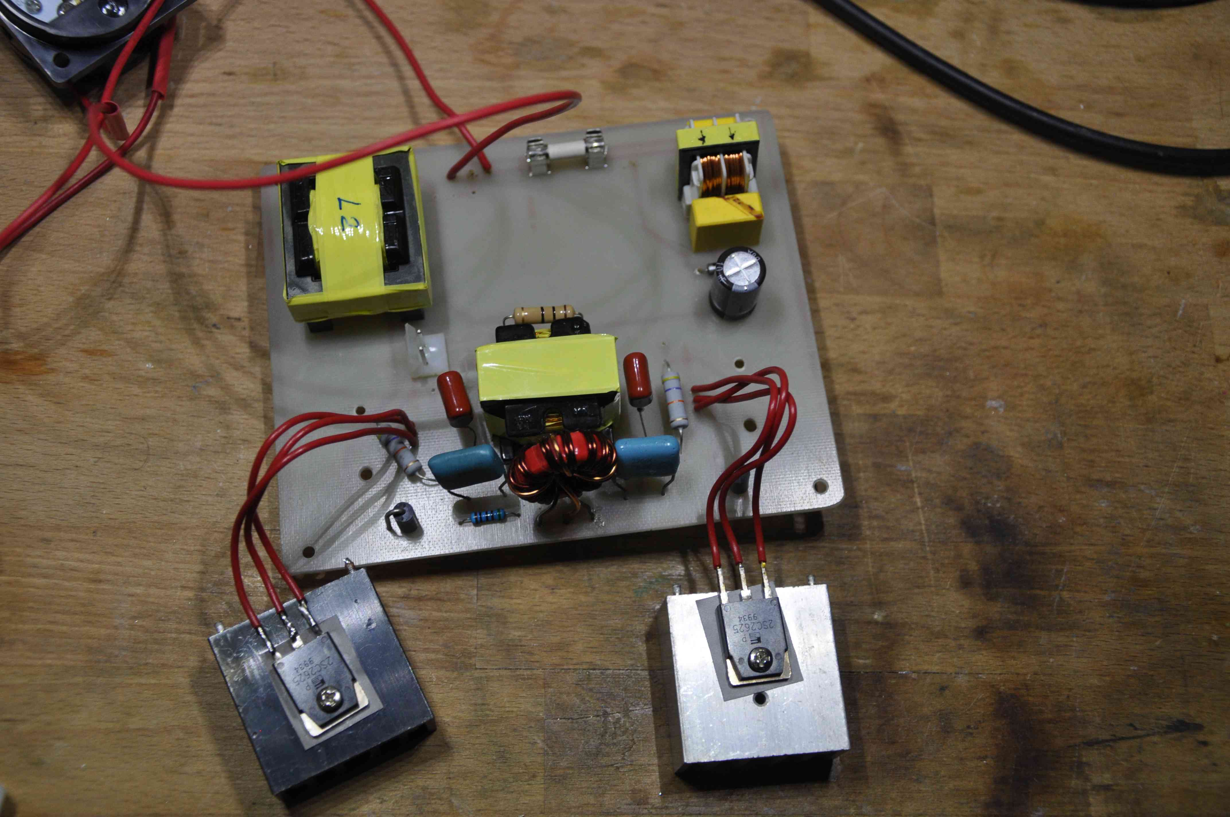 Вид платы со стороны деталей