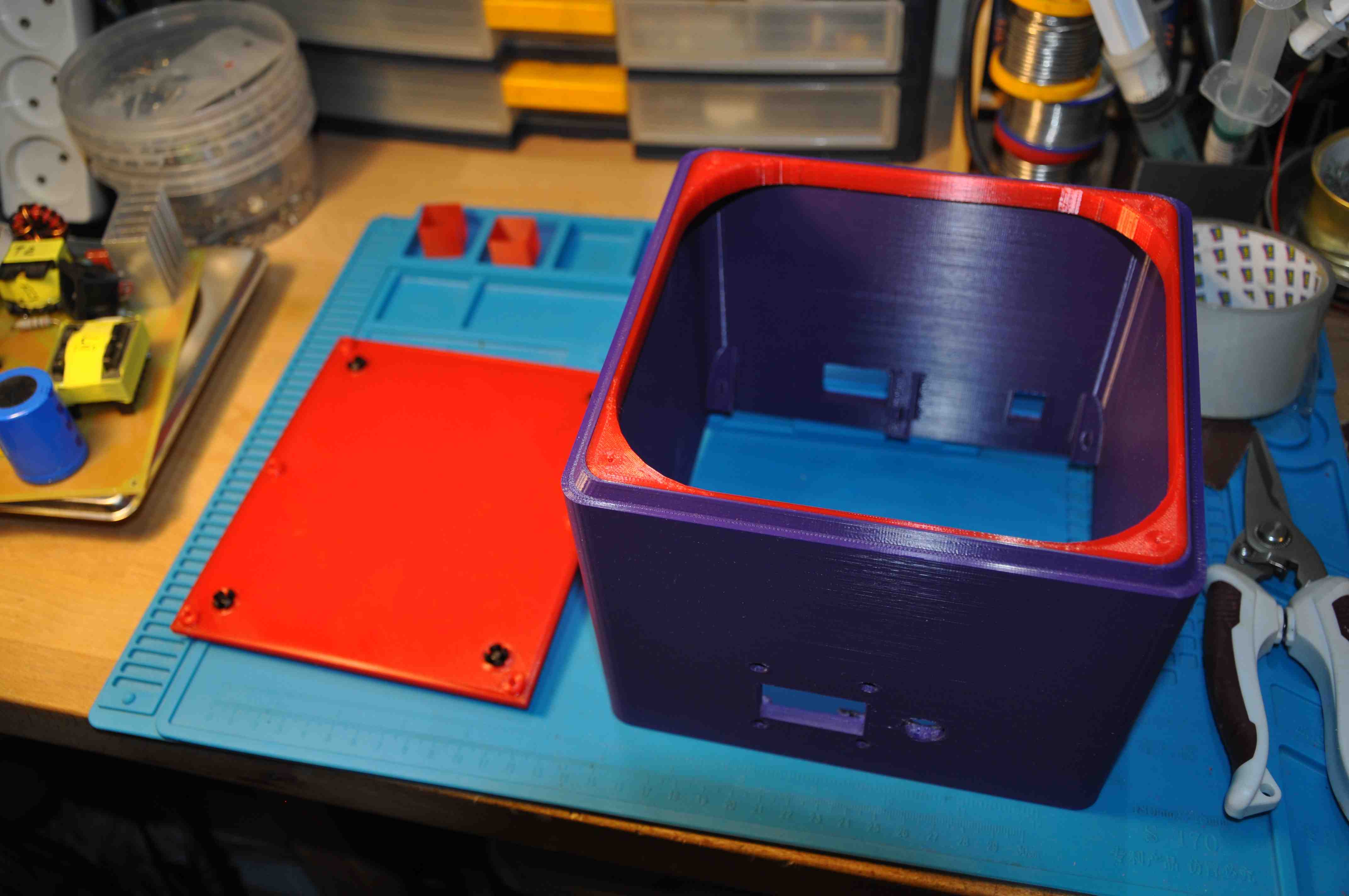 Напечатанные детали корпуса