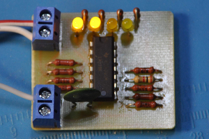 индикатор напряжения