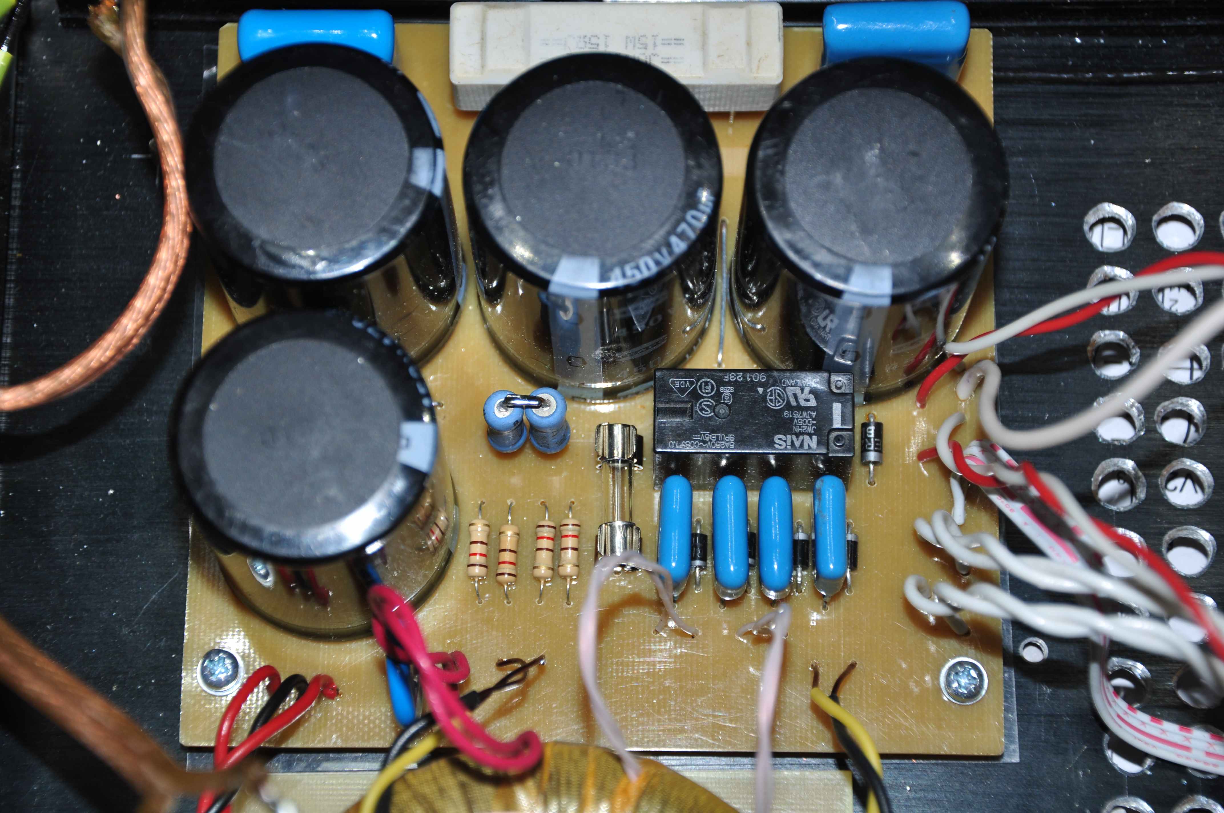 Усилитель в сборе