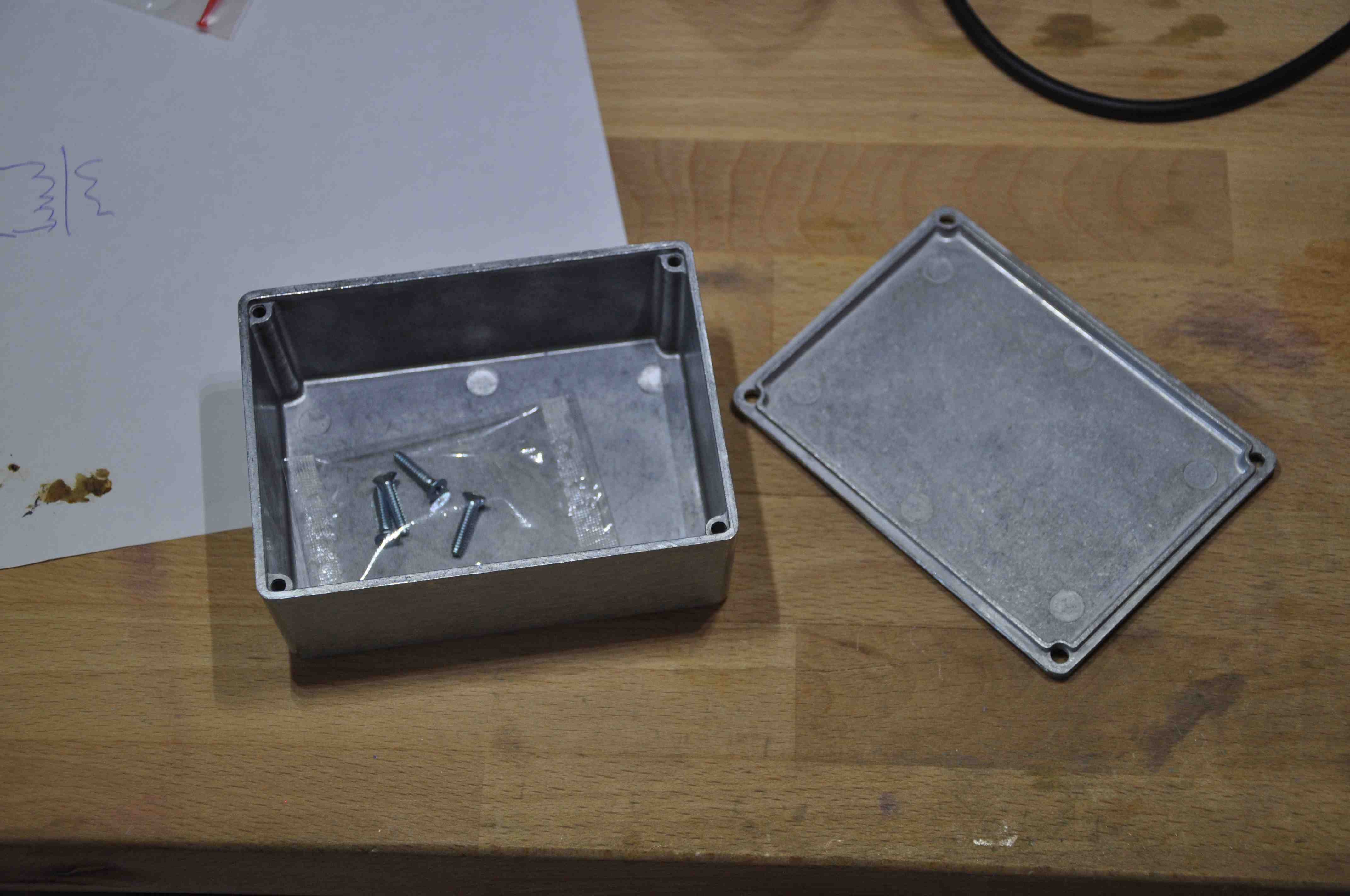 Усилитель - корпус