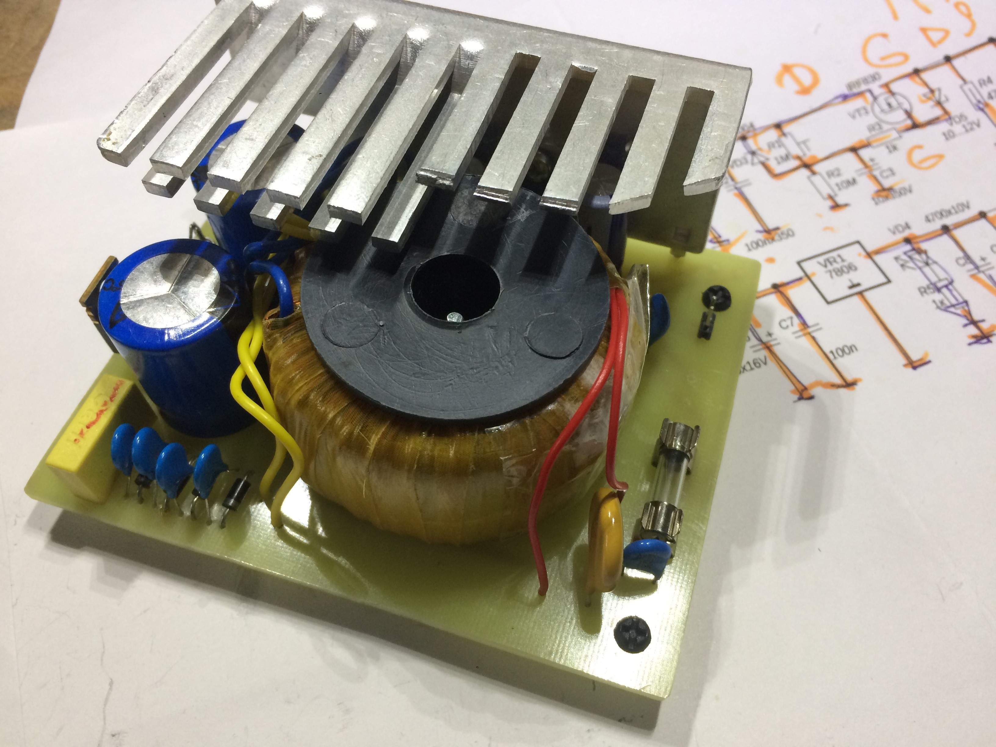 Блок питания